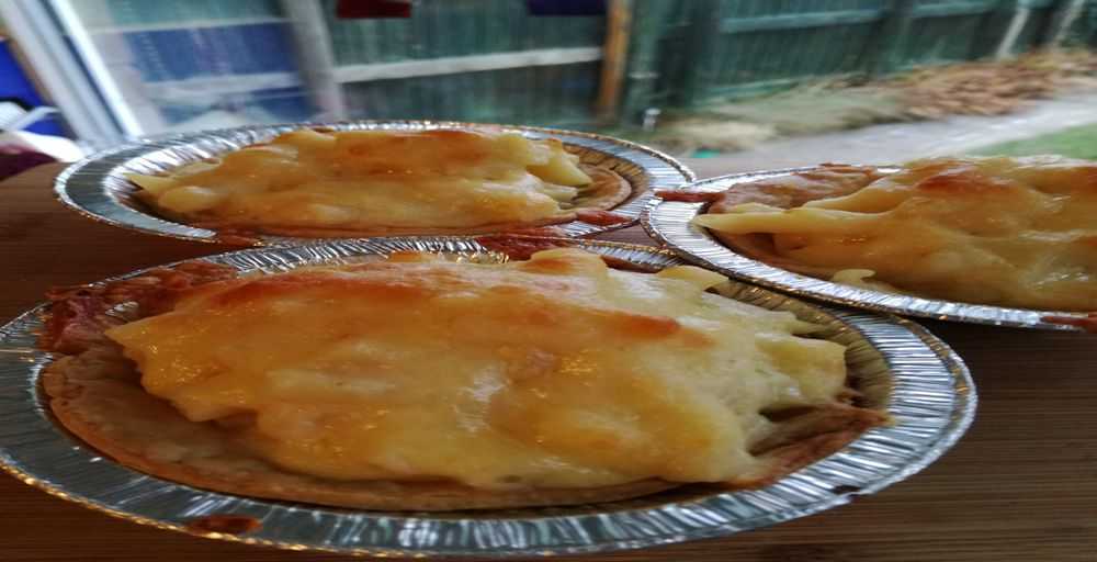 Mini Macaroni Cheese Tarts